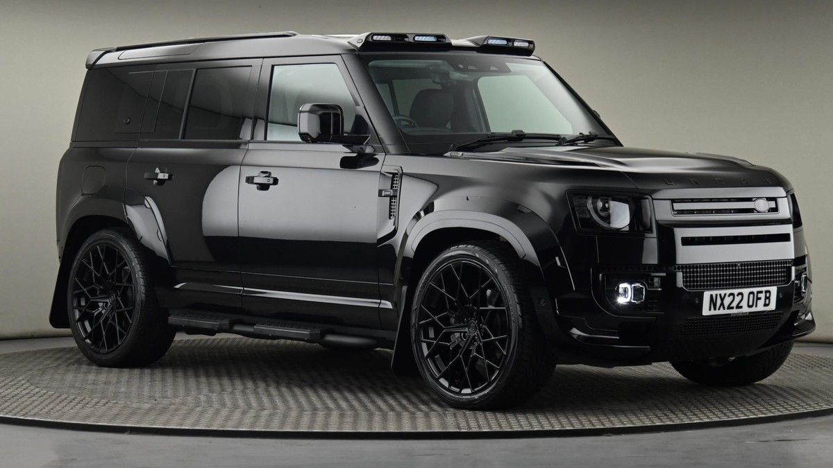 Land Rover Defender 110 Urban Image 20