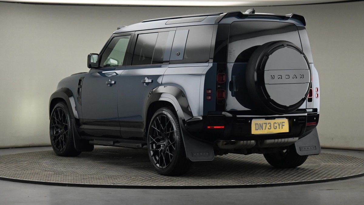 Land Rover Defender 110 Urban Image 24