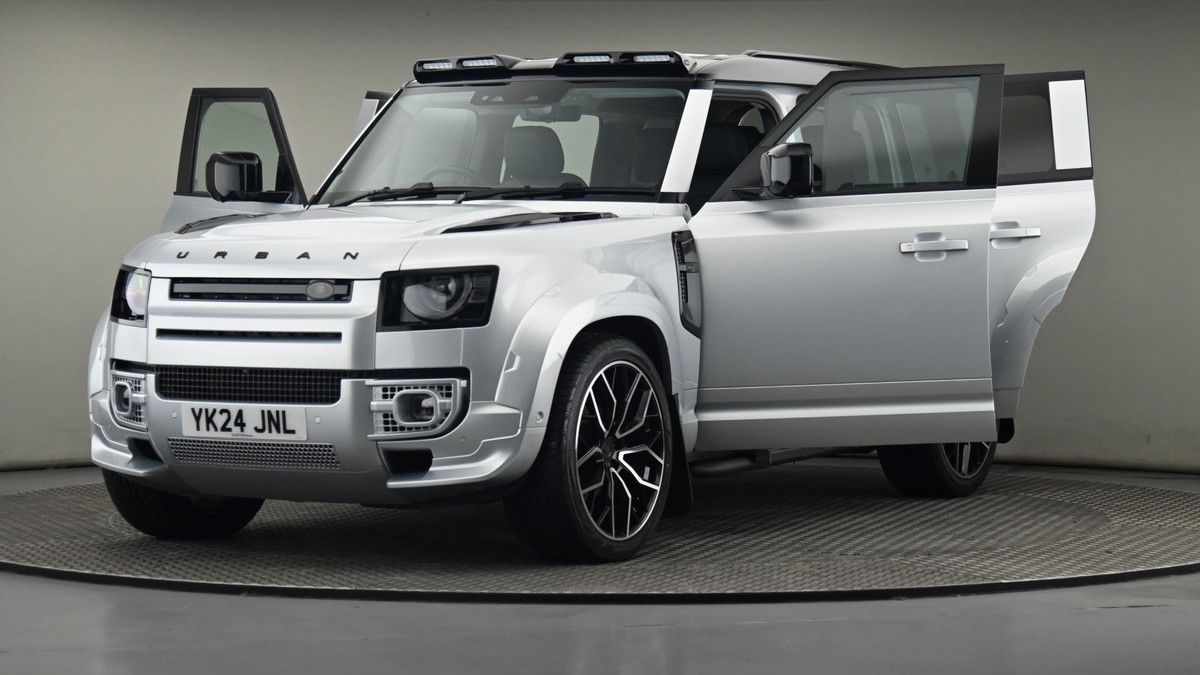 Land Rover Defender 110 Urban Image 28