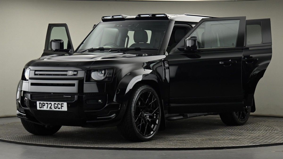 Land Rover Defender 110 Urban Image 28