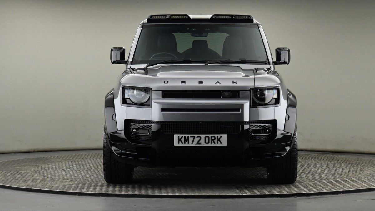Land Rover Defender 110 Urban Image 21