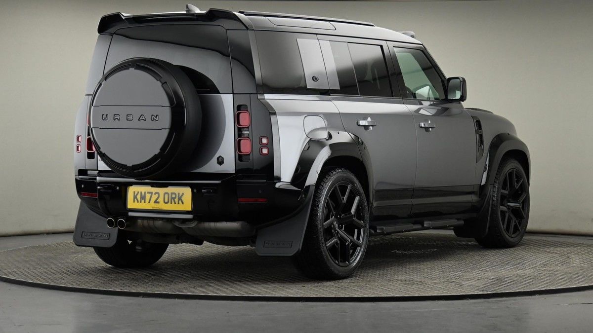 Land Rover Defender 110 Urban Image 26