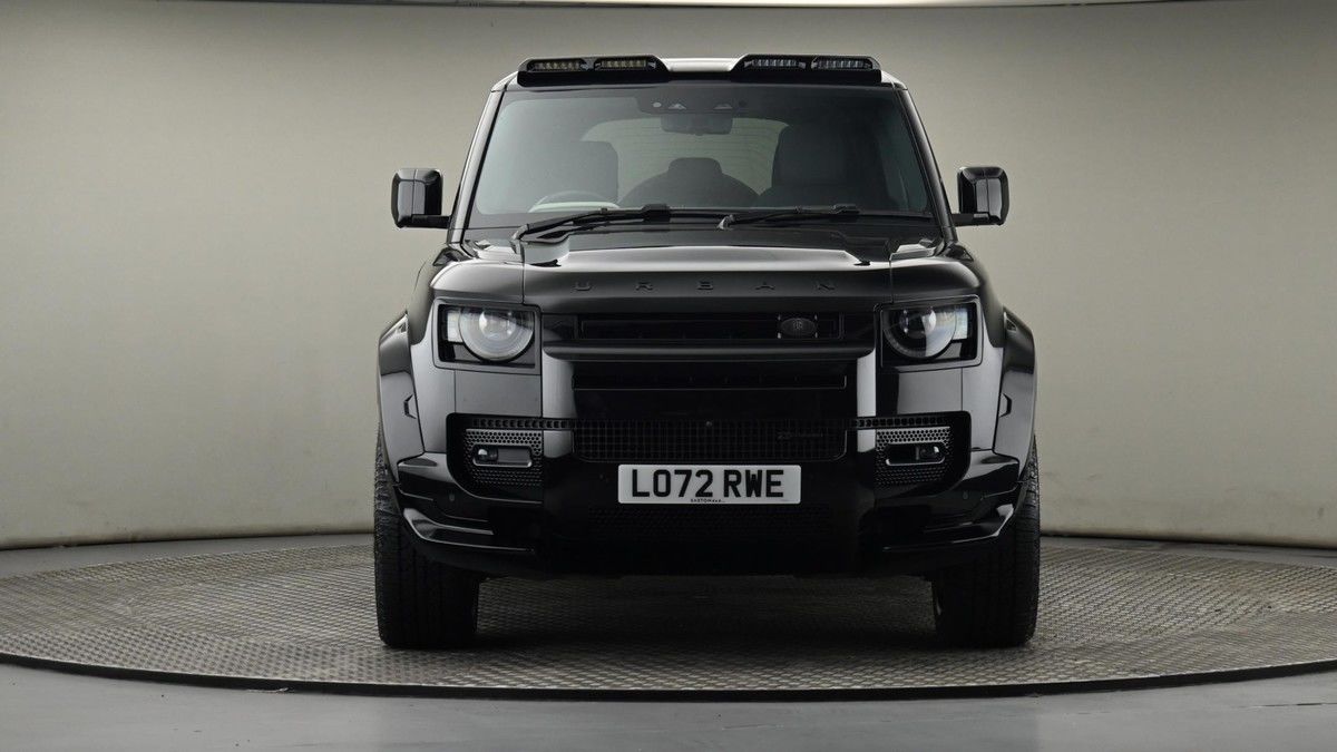 Land Rover Defender 110 Urban Image 21