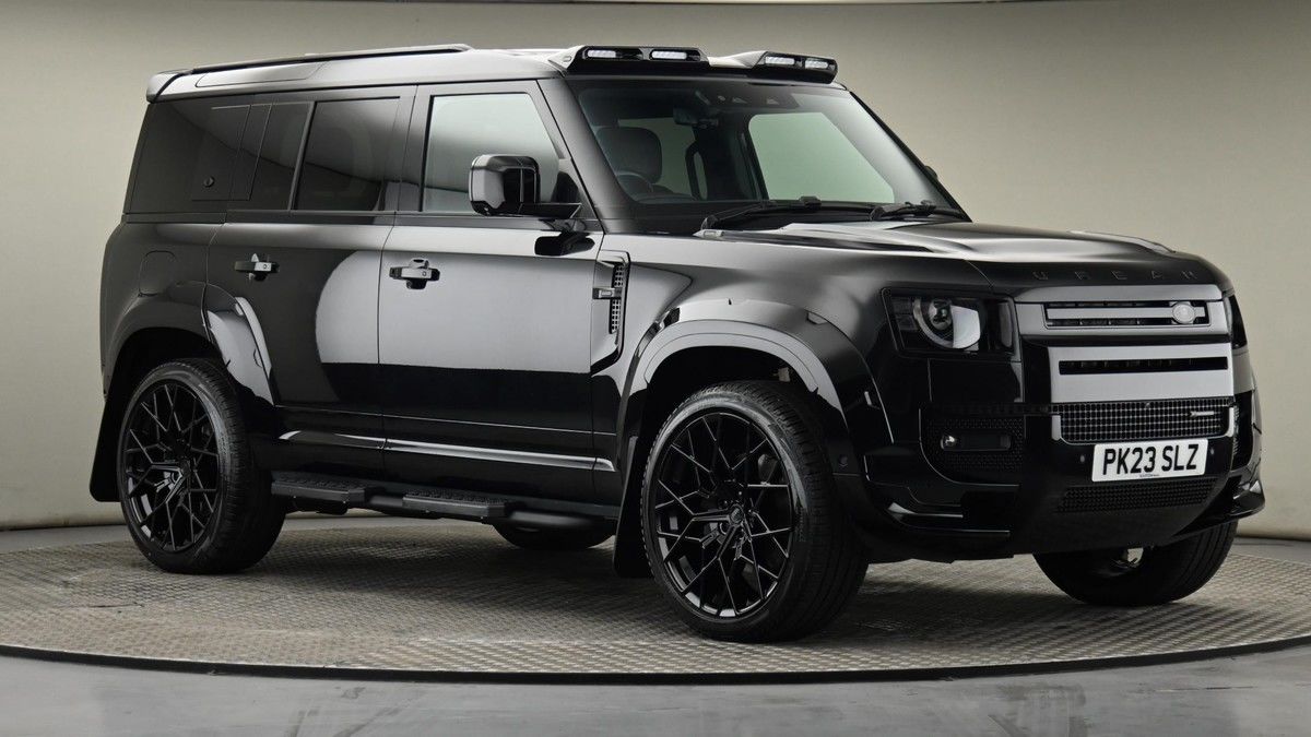Land Rover Defender 110 Urban Image 20