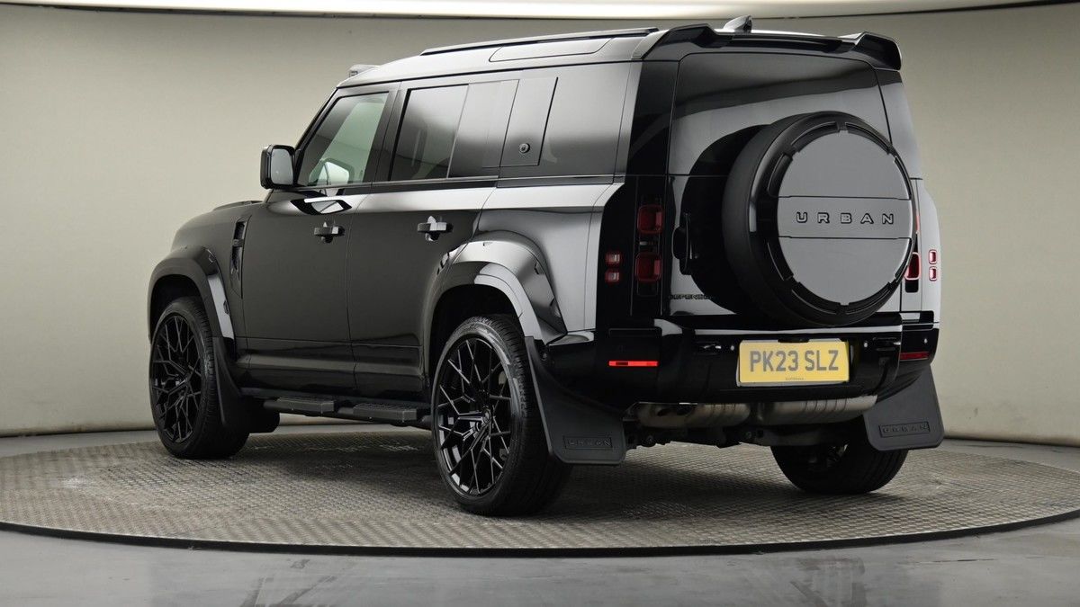 Land Rover Defender 110 Urban Image 24