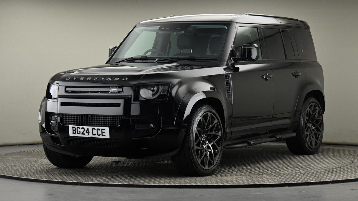Land Rover Defender 110 Image 22