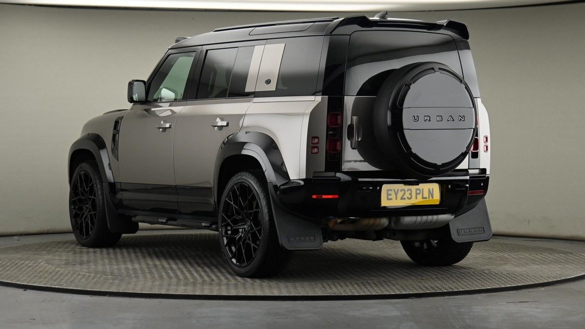 Land Rover Defender 110 Urban Image 24