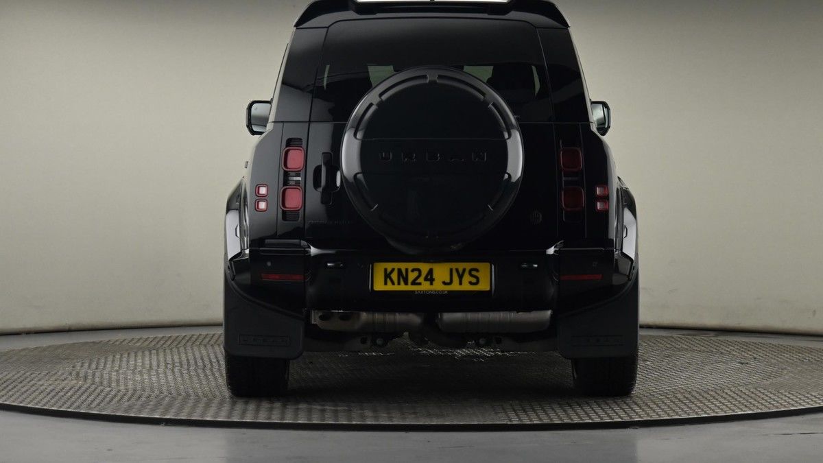 Land Rover Defender 110 Urban Image 25