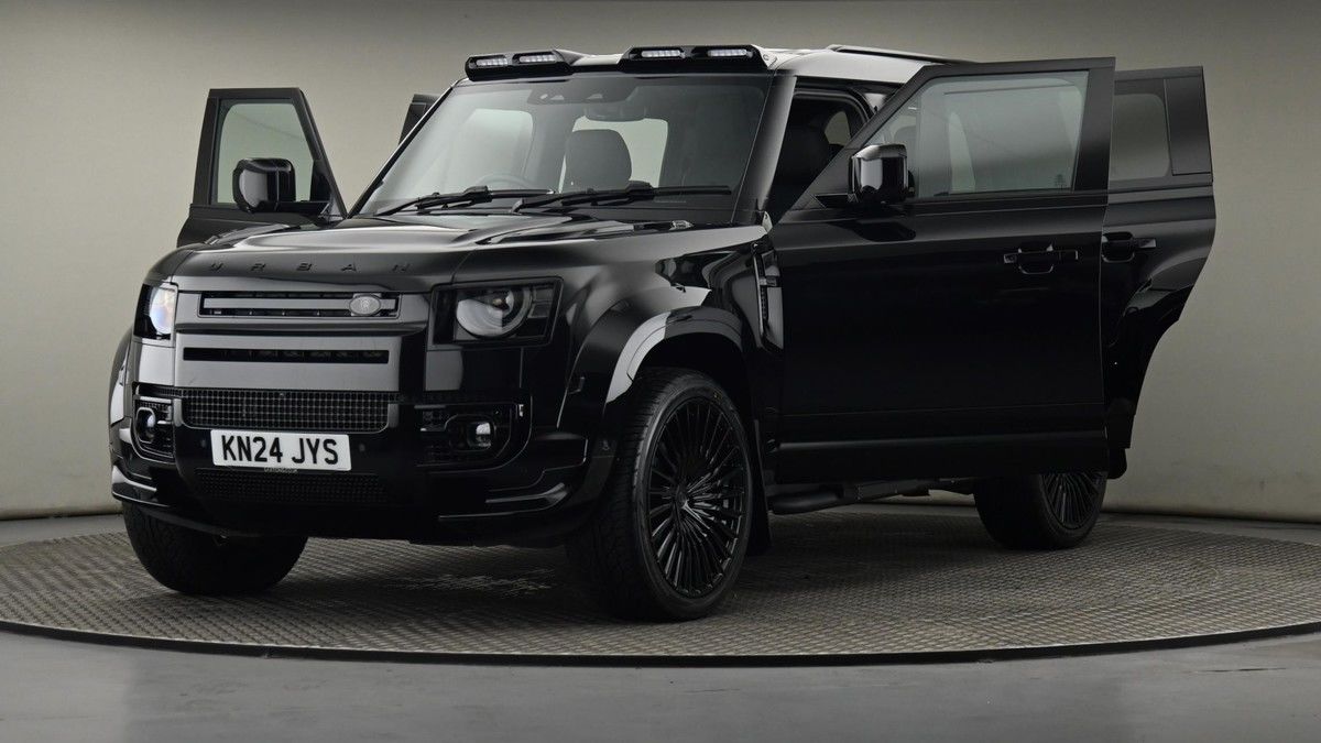Land Rover Defender 110 Urban Image 28