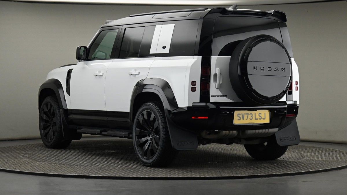 Land Rover Defender 110 Urban Image 24
