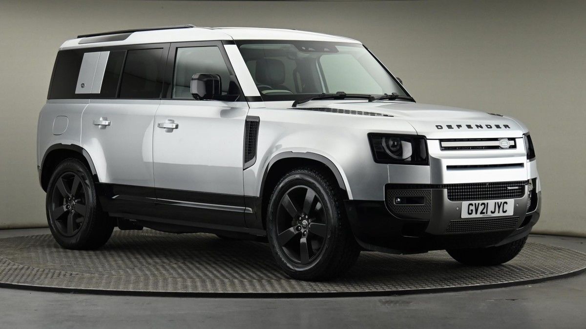 Land Rover Defender 110 Image 20