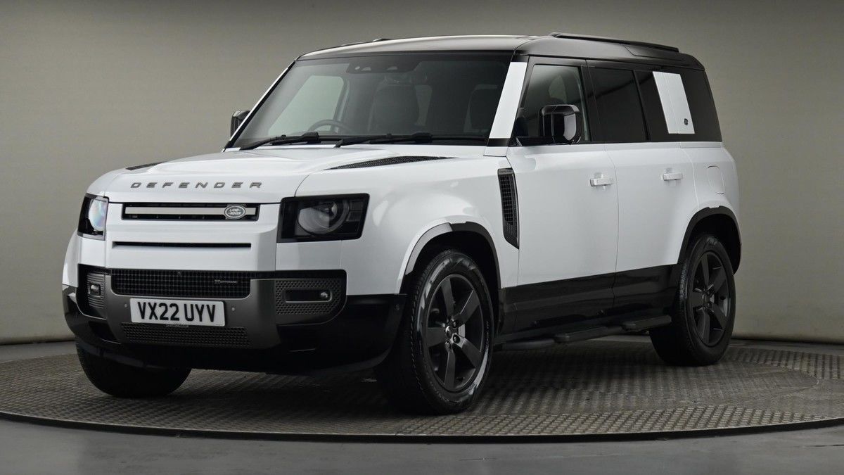 Land Rover Defender 110 Image 22