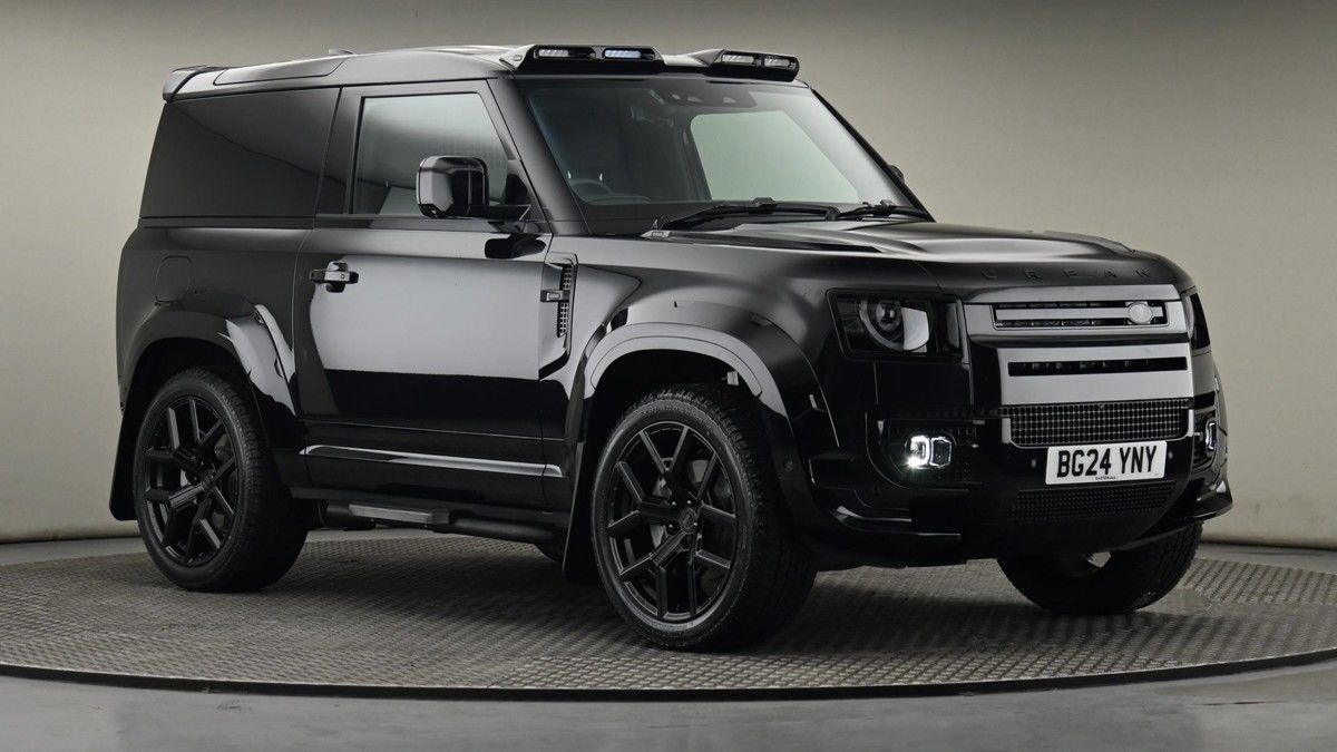 Land Rover Defender 90 Urban Image 20