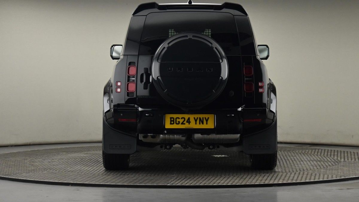 Land Rover Defender 90 Urban Image 25