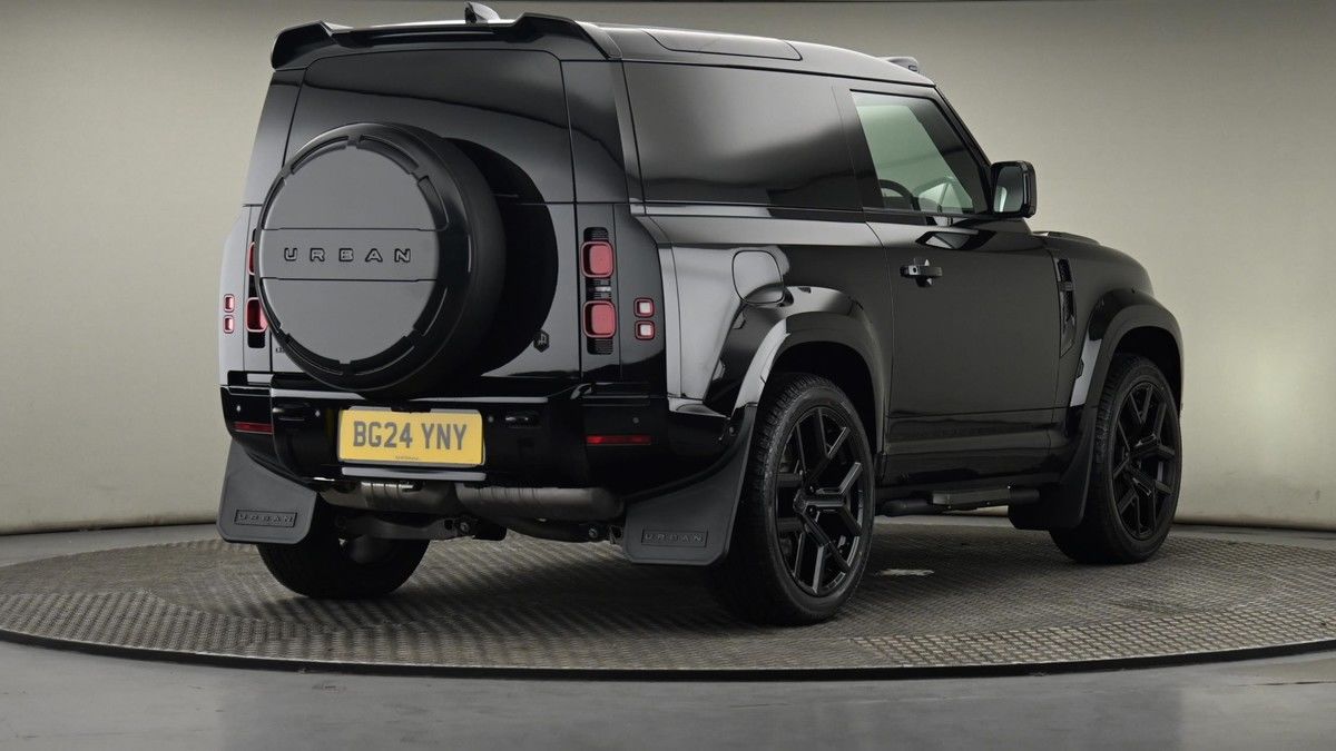 Land Rover Defender 90 Urban Image 26
