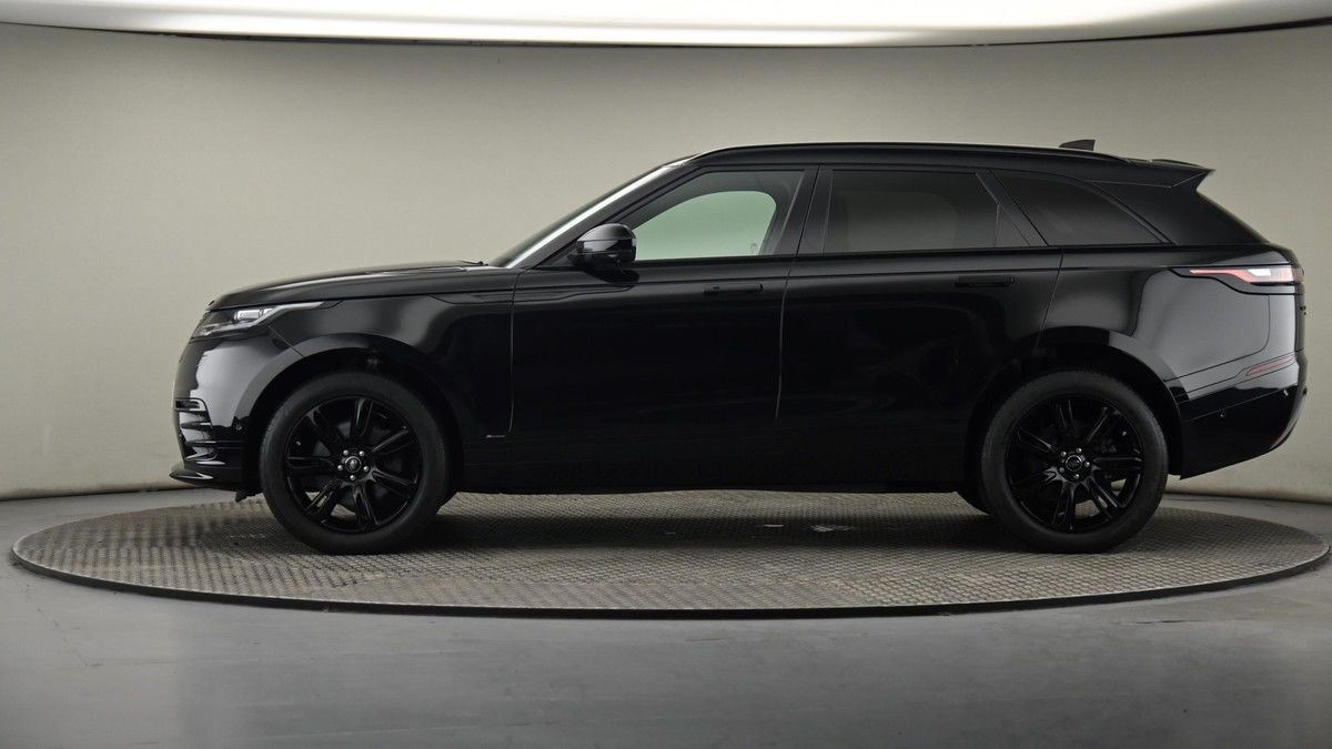 Land Rover Range Rover Velar Image 45