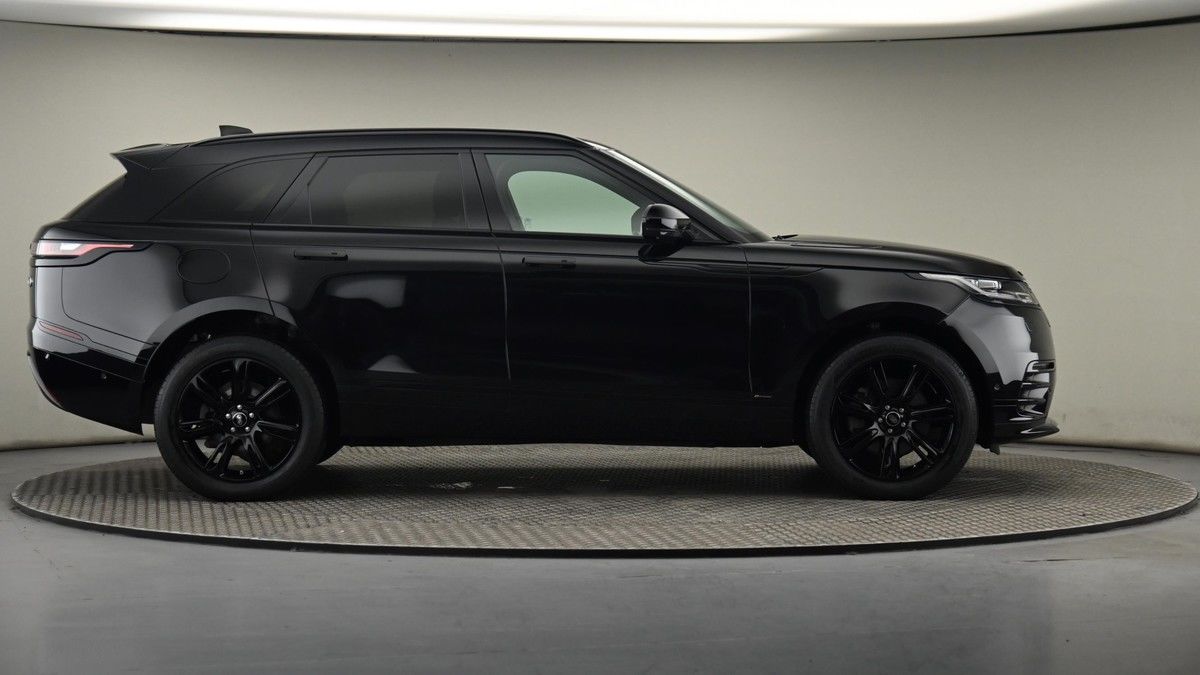 Land Rover Range Rover Velar Image 51