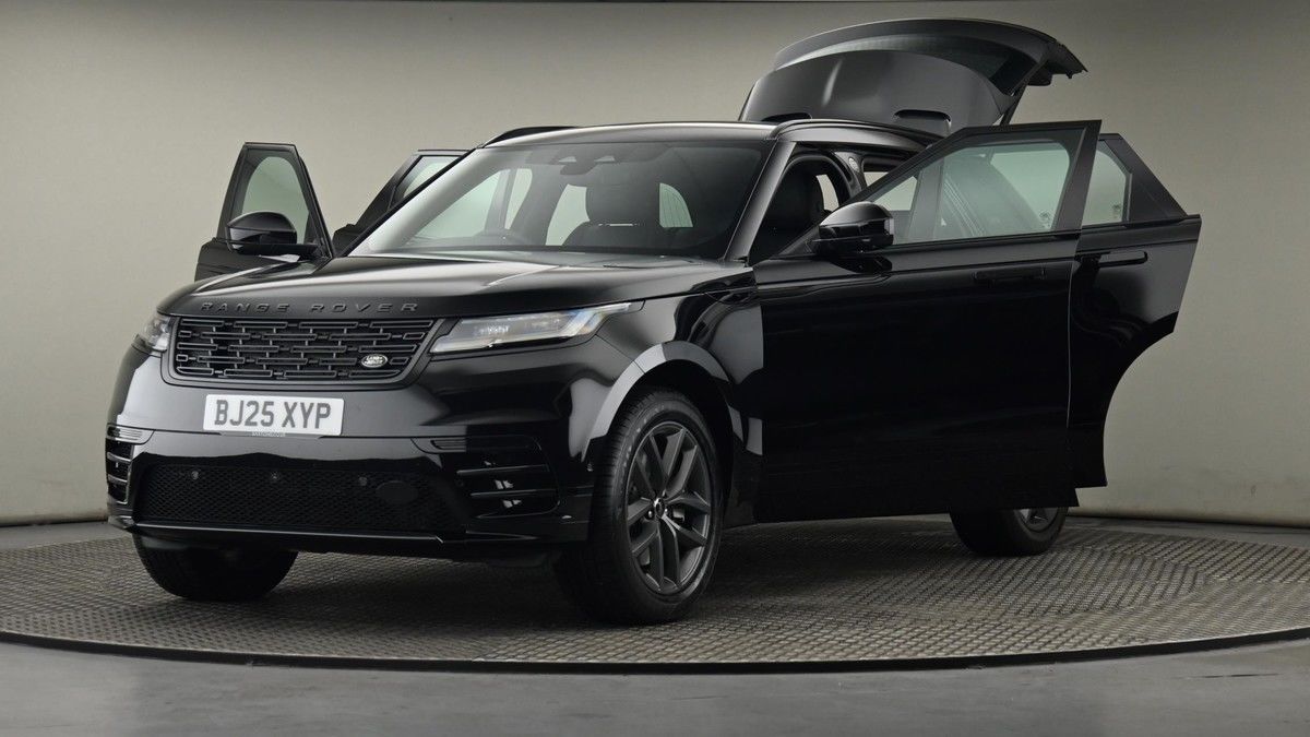 Land Rover Range Rover Velar Image 28