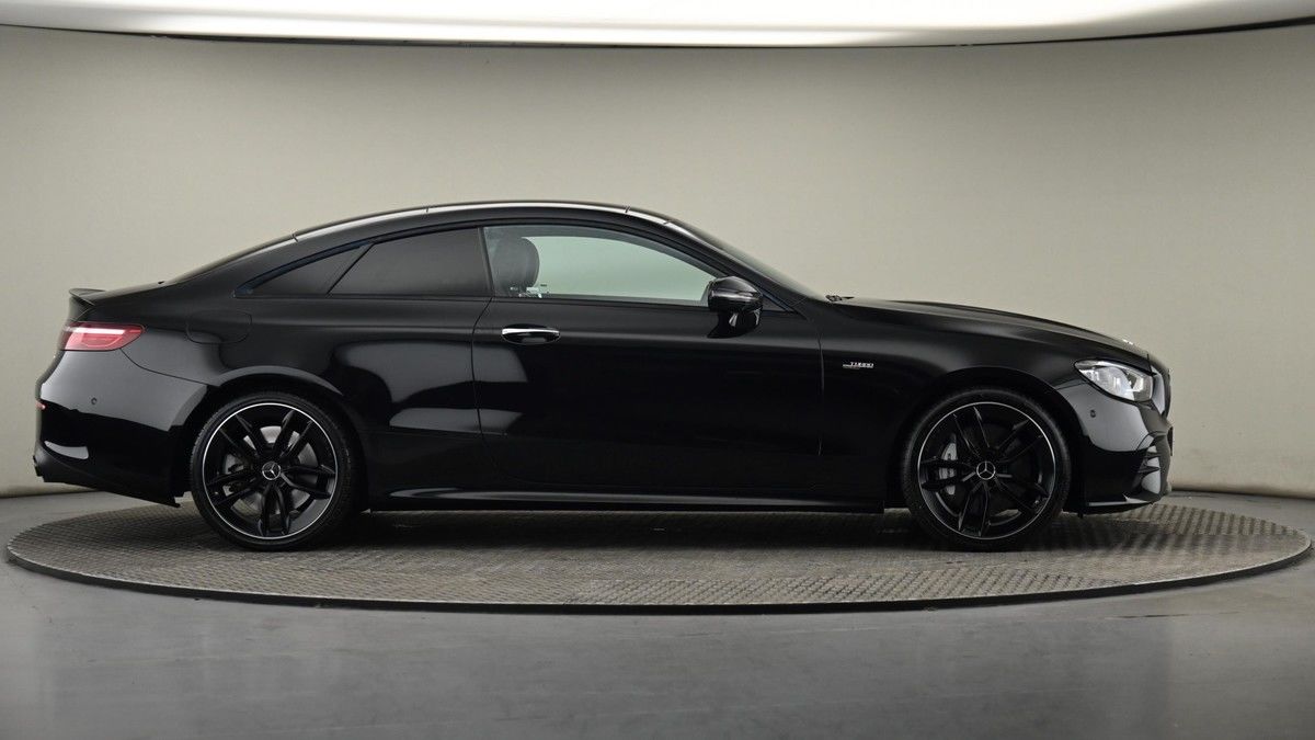 Mercedes-Benz E Class Image 27