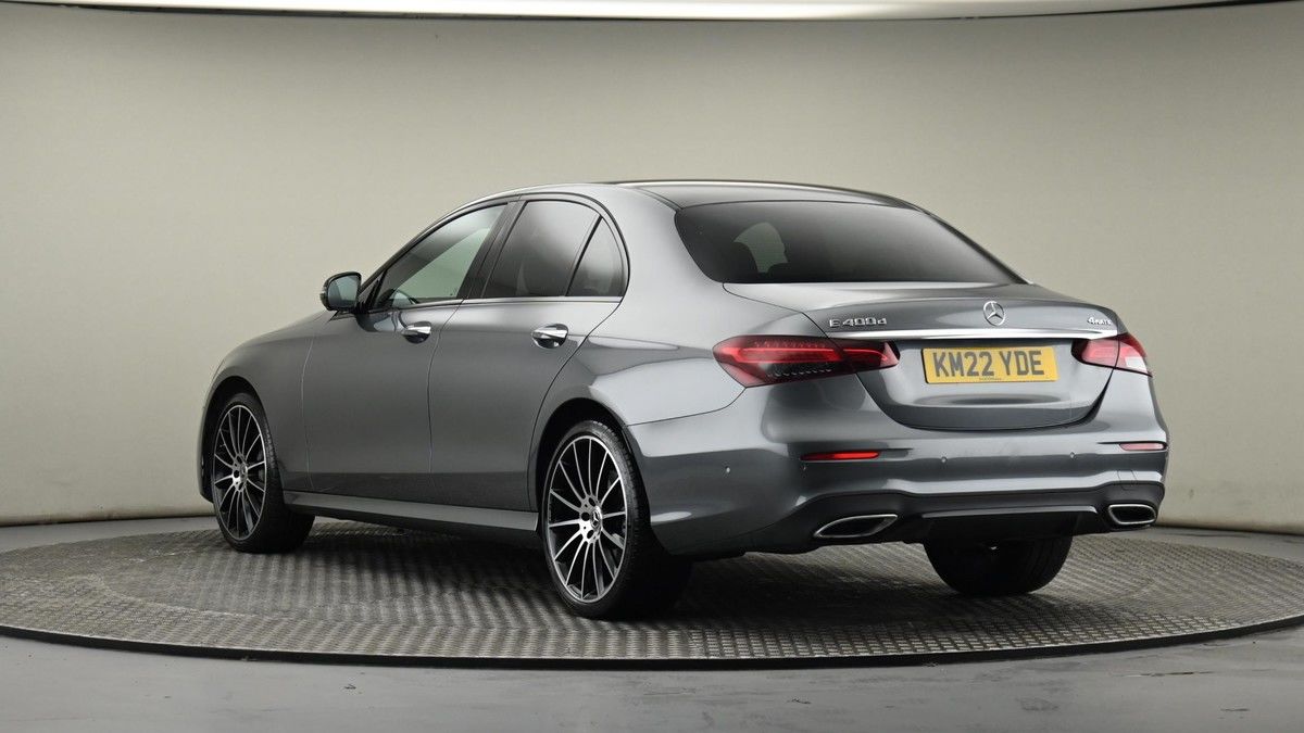Mercedes-Benz E Class Image 24