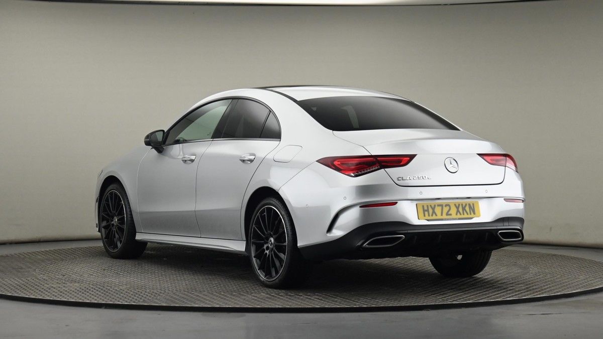 Mercedes-Benz CLA Image 24
