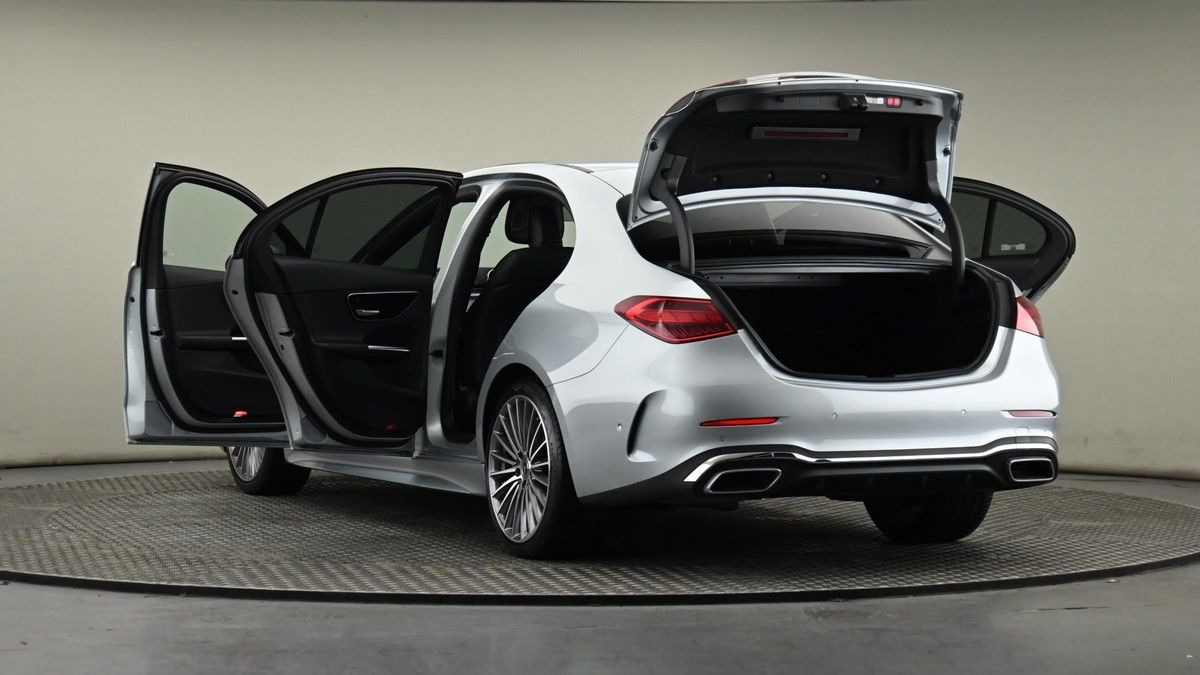 Mercedes-Benz C Class Image 28