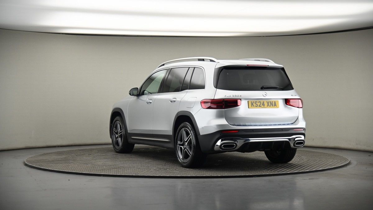 Mercedes-Benz GLB Image 24
