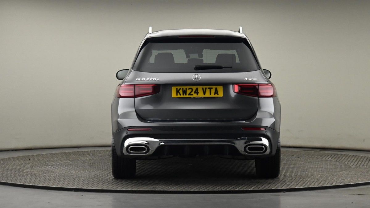 Mercedes-Benz GLB Image 25
