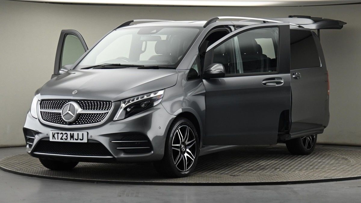 Mercedes-Benz V Class Image 28