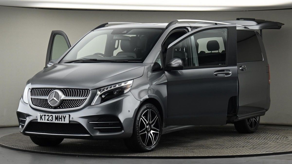 Mercedes-Benz V Class Image 28