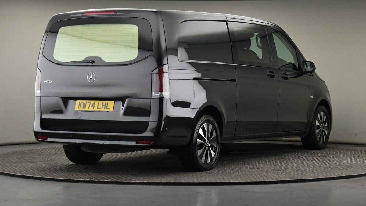 Mercedes-Benz Vito Image 25