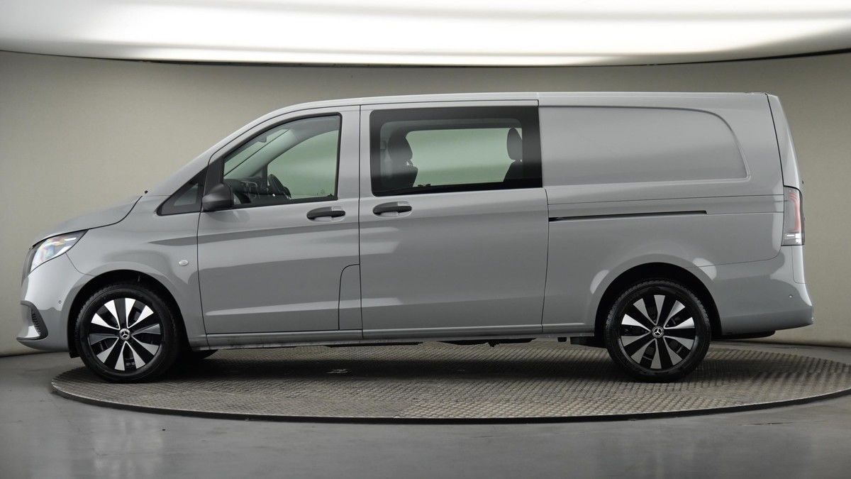 Mercedes-Benz Vito Image 23