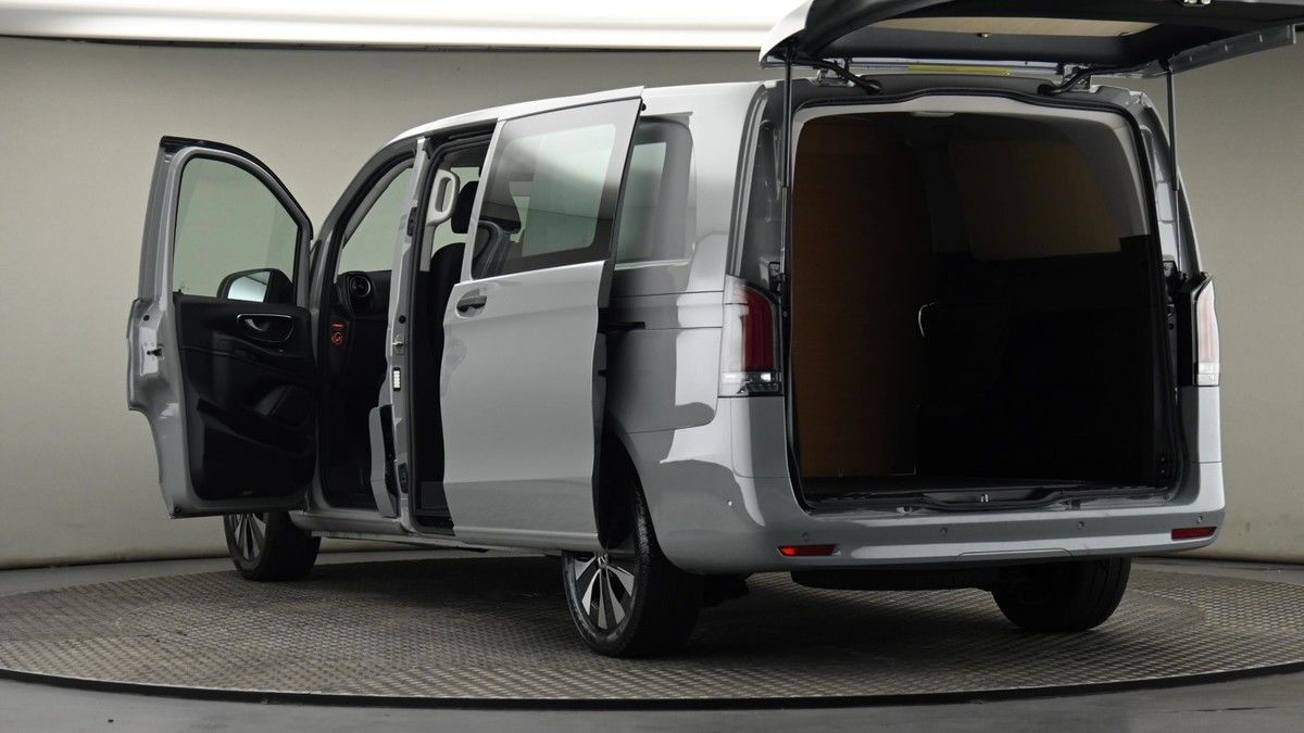 Mercedes-Benz Vito Image 29