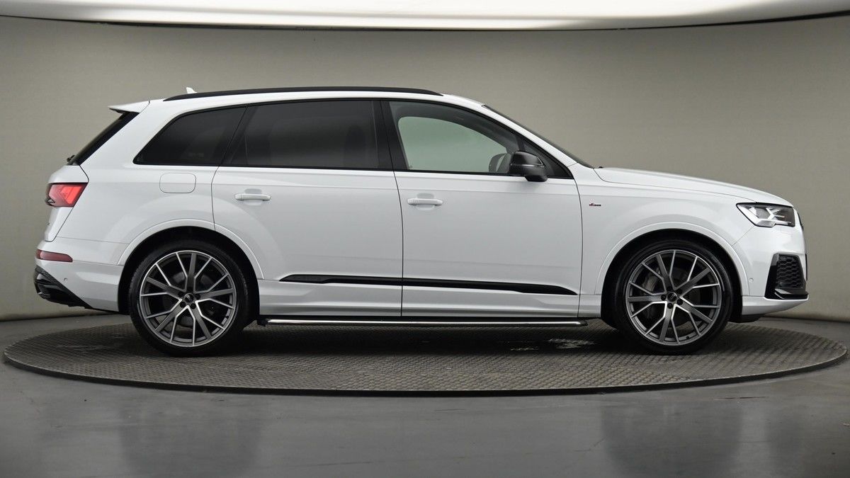 Audi Q7 Image 27