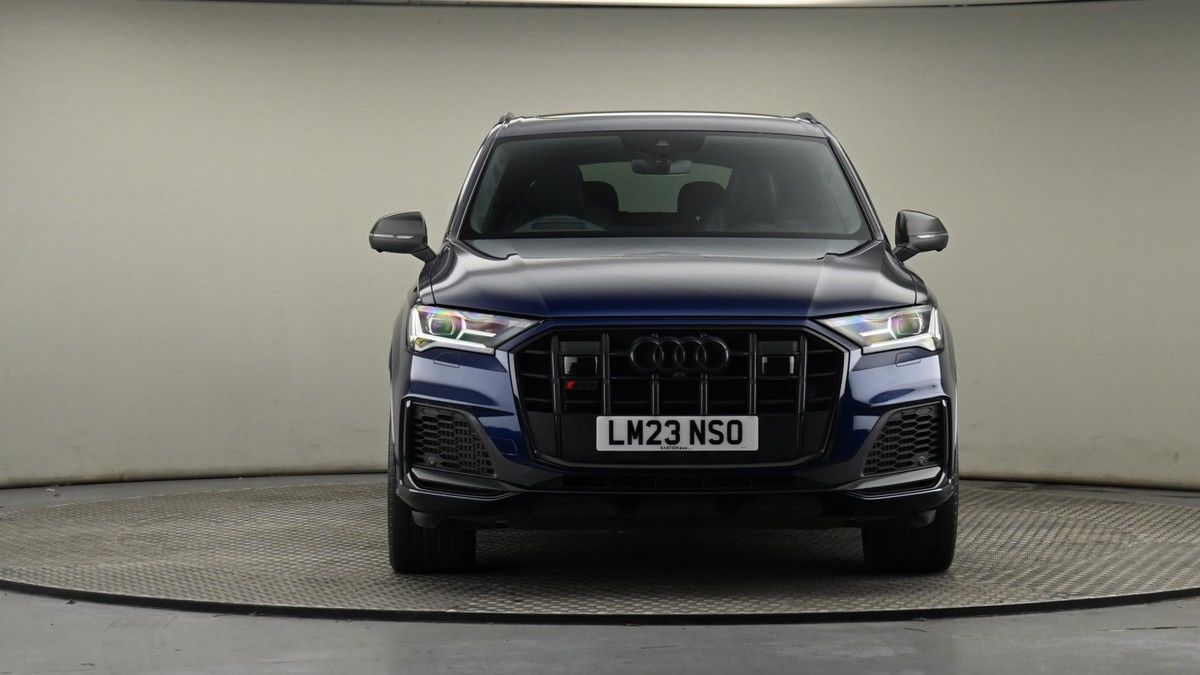 Audi SQ7 Image 21