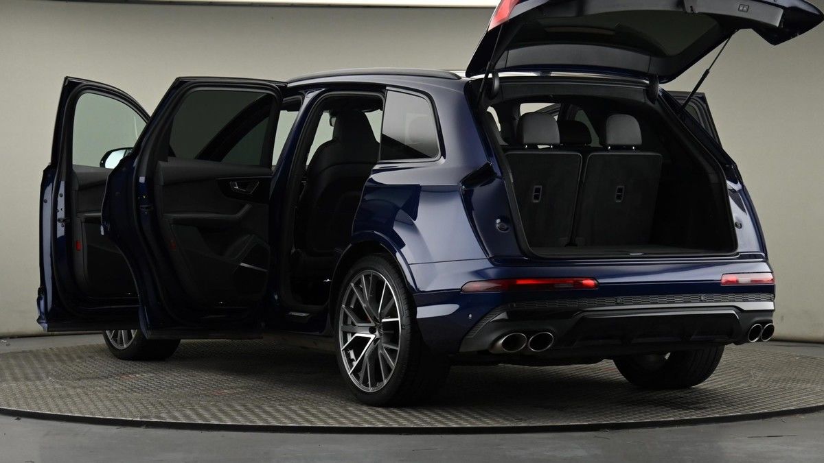 Audi SQ7 Image 29