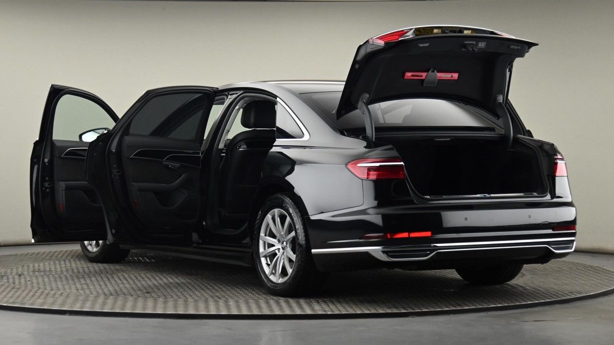 Audi A8 Image 29
