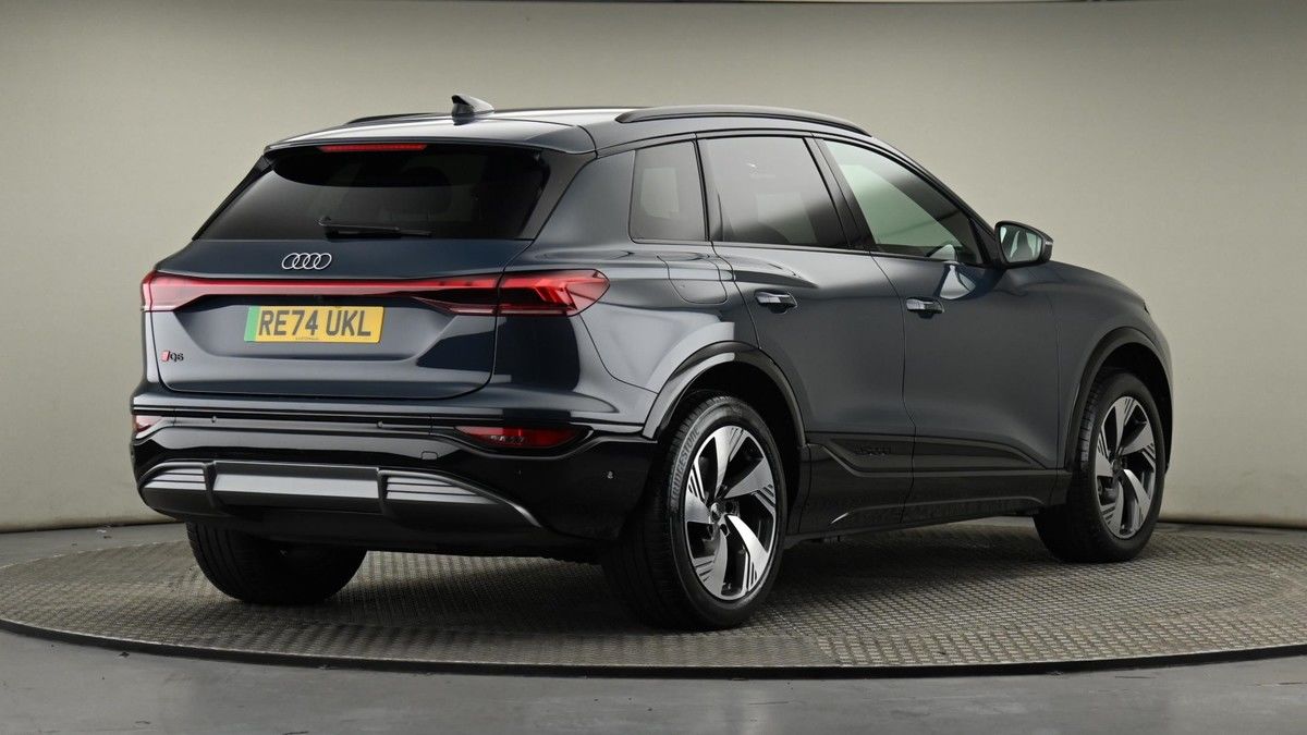 Audi Q6 e-tron Image 26