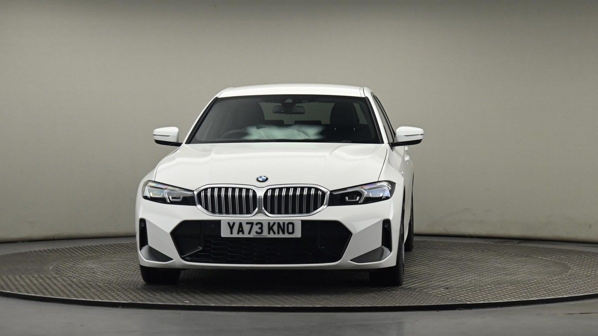 BMW 3 Series Image 21