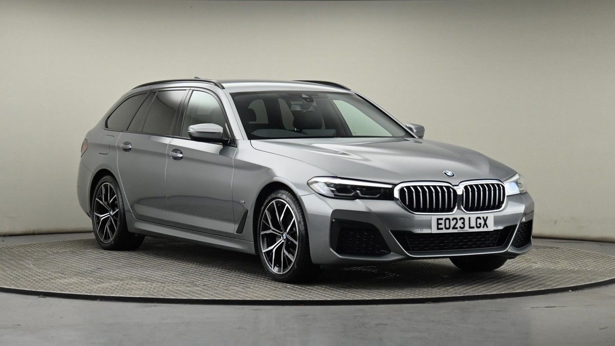 BMW 5 Series Sticky Header Image