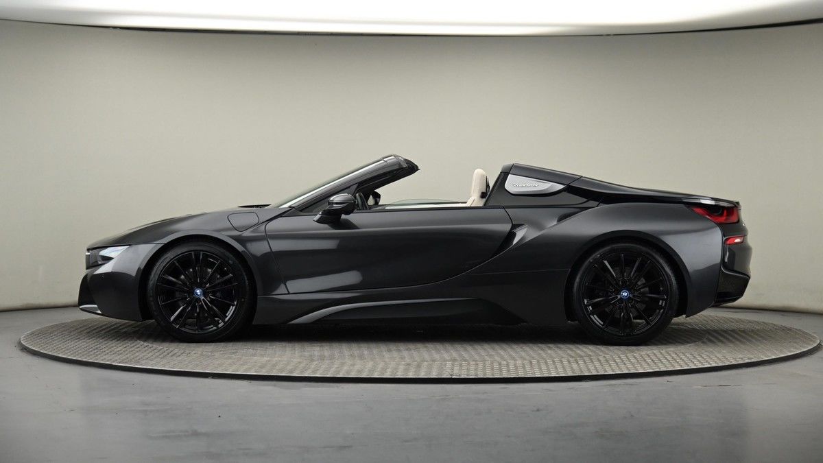 BMW i8 Image 23