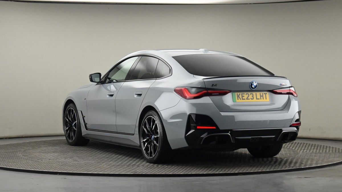 BMW i4 Image 12