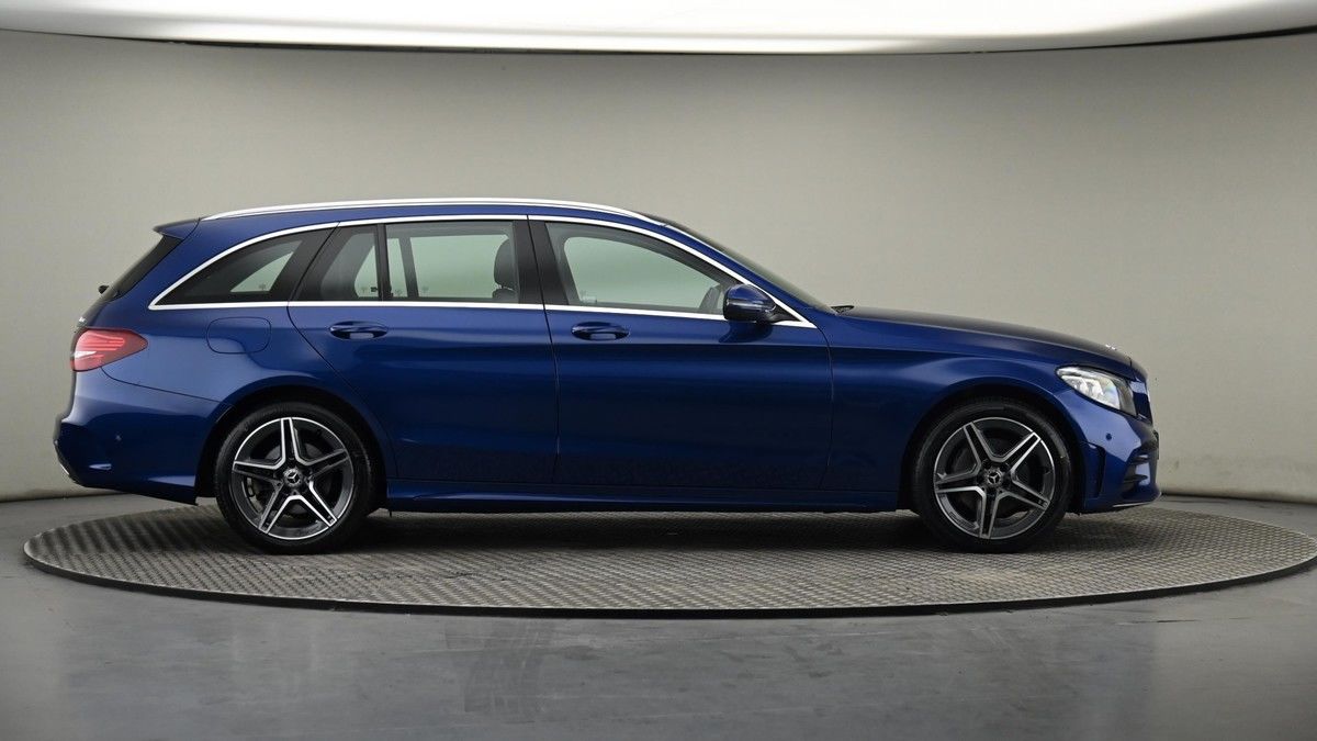 Mercedes-Benz C Class Image 27