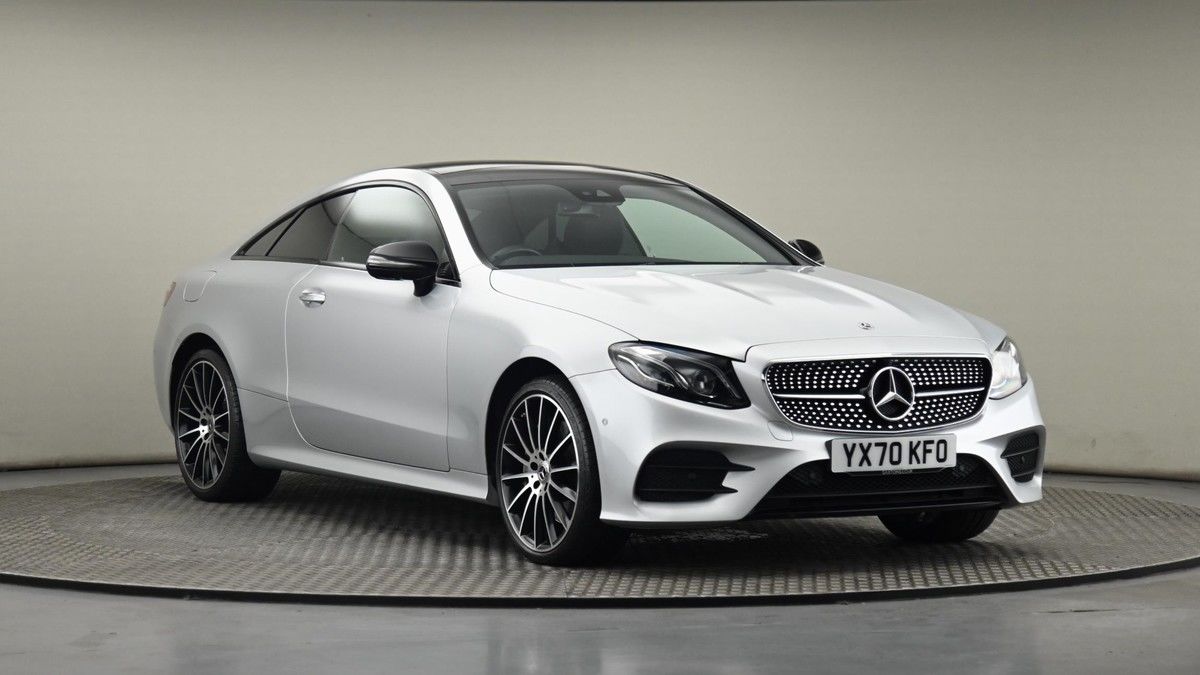 Mercedes-Benz E Class Sticky Header Image