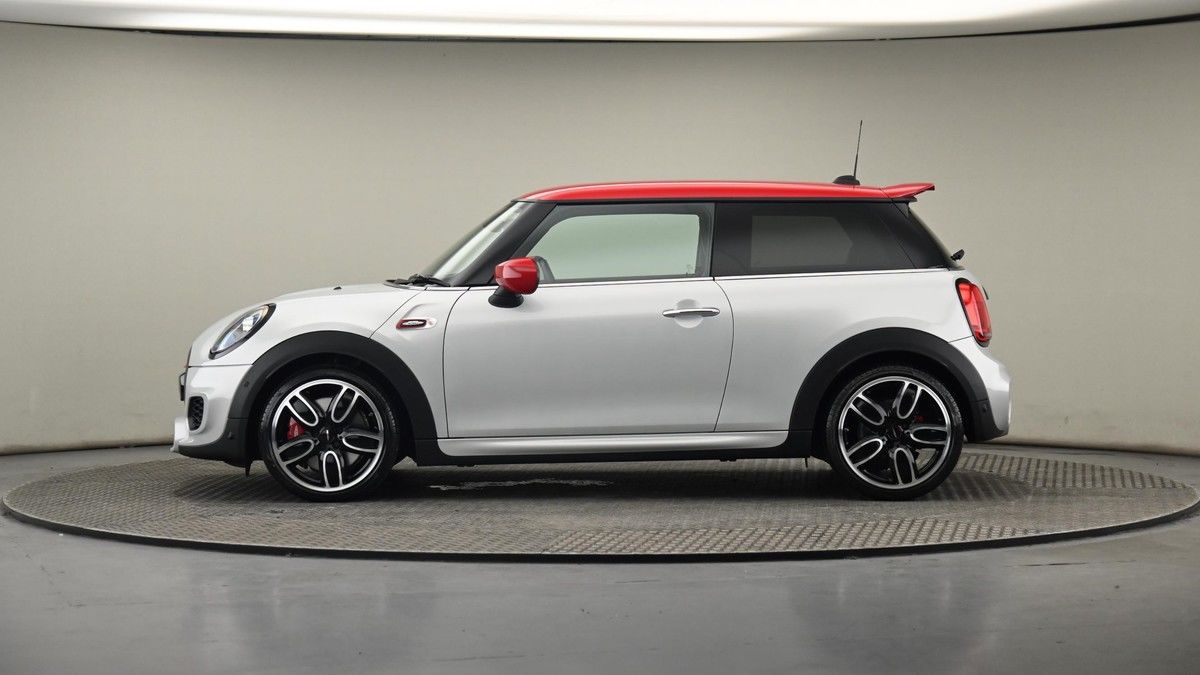 MINI Hatch Image 23