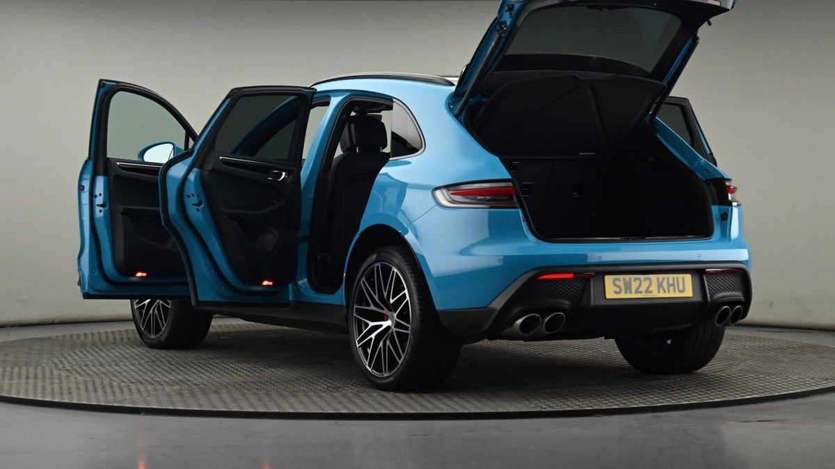 Porsche Macan Image 29