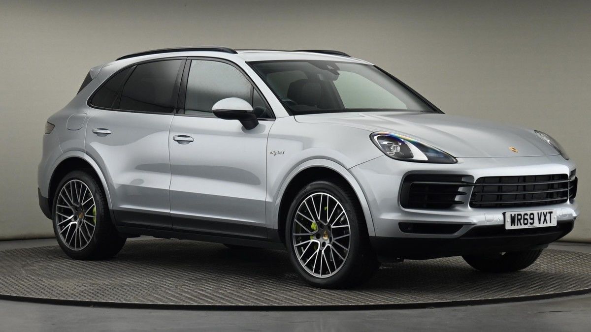 Porsche Cayenne Image 20