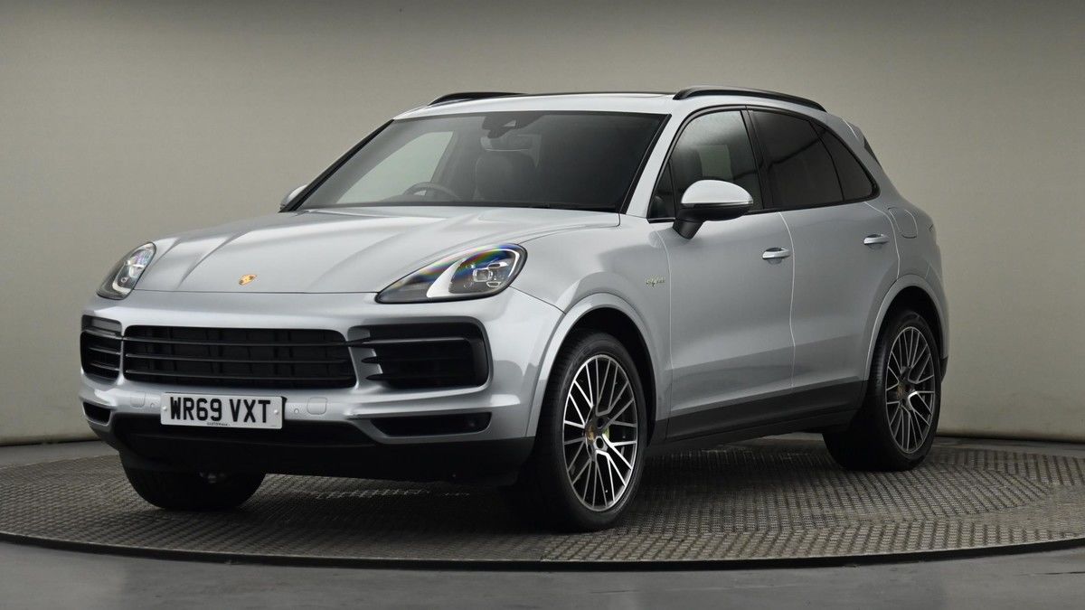 Porsche Cayenne Image 22