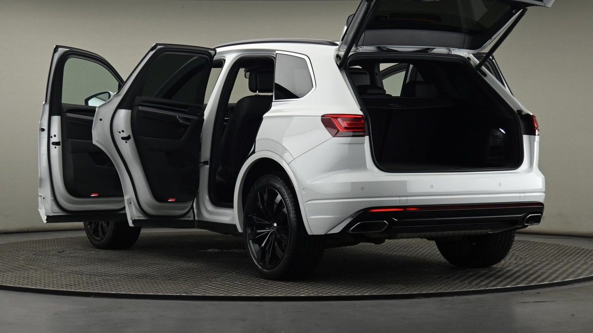 Volkswagen Touareg Image 29