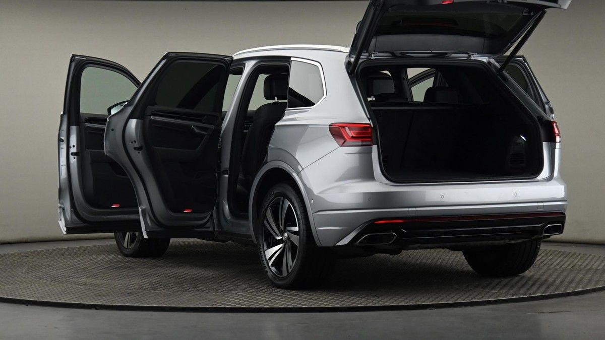 Volkswagen Touareg Image 29